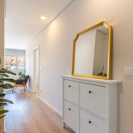 Апартаменты Hostwise - Modern Flat In Boavista Порту