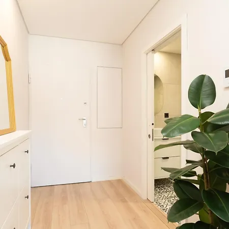 Hostwise - Modern Flat In Boavista Porto